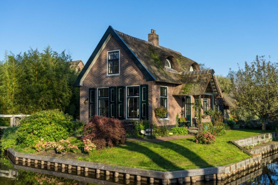 Commercial & Residential Roofing - Commercial Roof Replacement