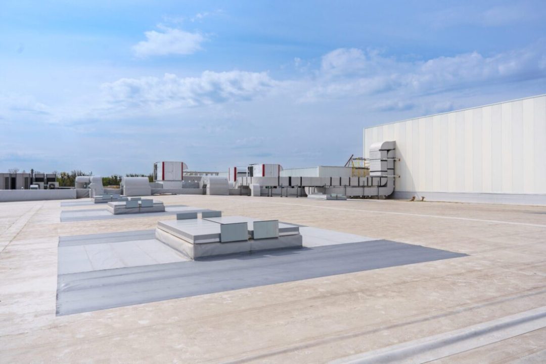 Multizone air conditioning and ventilation system Commercial Roofing - how to choose a roofer